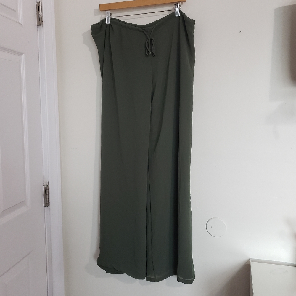 Ramona Larue flowy wideleg pants